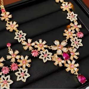 Elegant Floral Necklace with Pink and Gold Accents
